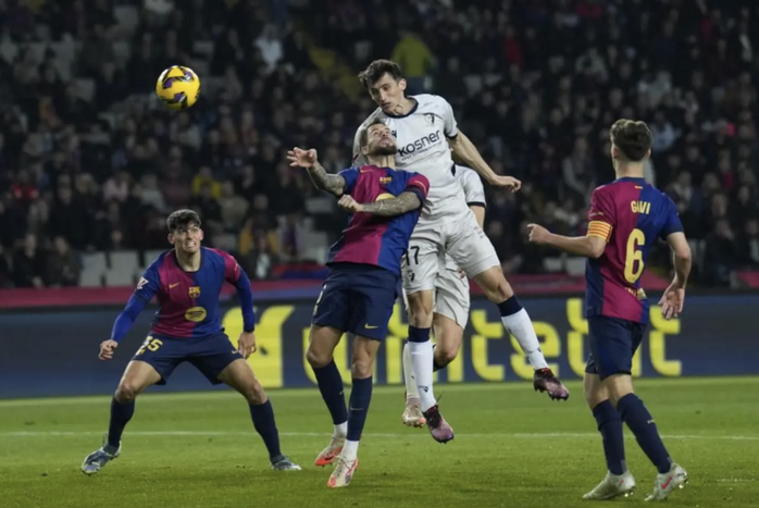 Thắng áp đảo Osasuna, Barcelona khởi đầu mỹ mãn chặng tourmalet- Ảnh 1. Thắng áp đảo Osasuna, Barcelona khởi đầu mỹ mãn chặng tourmalet- Ảnh 1.