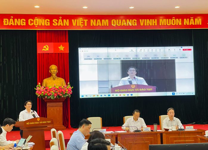 19 tỉnh "phớt lờ" yêu cầu báo cáo dạy thêm, học thêm của Bộ GD-ĐT- Ảnh 1. 19 tỉnh "phớt lờ" yêu cầu báo cáo dạy thêm, học thêm của Bộ GD-ĐT- Ảnh 1.