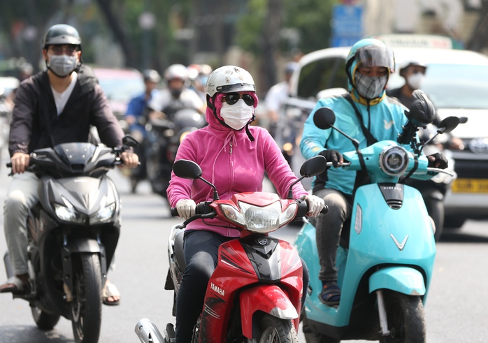 Thời tiết TP HCM hôm nay, 28-3: Nắng nóng, nền nhiệt cao nhất 35 độ C- Ảnh 1. Thời tiết TP HCM hôm nay, 28-3: Nắng nóng, nền nhiệt cao nhất 35 độ C- Ảnh 1.