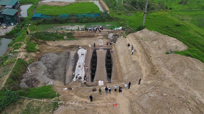 Hai chiếc thuyền cổ được phát hiện tại Bắc Ninh Ảnh: KHOA ĐÀO Hai chiếc thuyền cổ được phát hiện tại Bắc Ninh Ảnh: KHOA ĐÀO