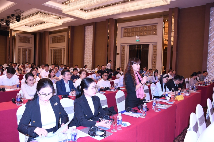 Lãnh đạo Đồng Nai gặp gỡ, đối thoại với hơn 300 doanh nghiệp - Ảnh 2.