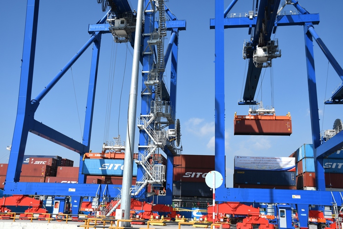 Hình ảnh cảng lớn nhất Đồng Nai đón hãng tàu container hàng đầu châu Á- Ảnh 5. Hình ảnh cảng lớn nhất Đồng Nai đón hãng tàu container hàng đầu châu Á- Ảnh 5.