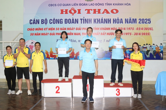 Sôi nổi hội thao cán bộ Công đoàn Khánh Hòa- Ảnh 5. Sôi nổi hội thao cán bộ Công đoàn Khánh Hòa- Ảnh 5.