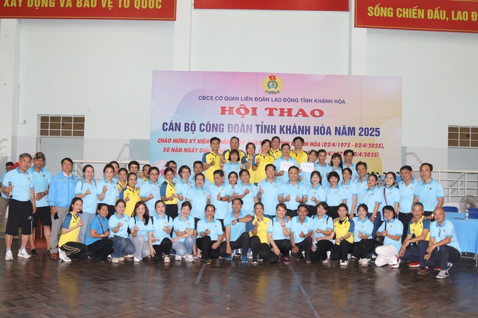 Sôi nổi hội thao cán bộ Công đoàn Khánh Hòa- Ảnh 1. Sôi nổi hội thao cán bộ Công đoàn Khánh Hòa- Ảnh 1.
