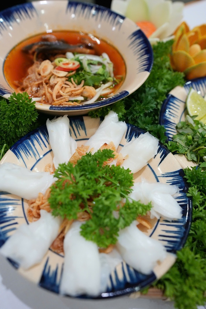 Món súp lươn đồng xứ Nghệ - bánh mướt Món súp lươn đồng xứ Nghệ - bánh mướt