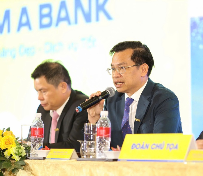 Nam A Bank chia cổ tức 25%, dự kiến mở văn phòng đại diện ở Mỹ, châu Âu- Ảnh 2.