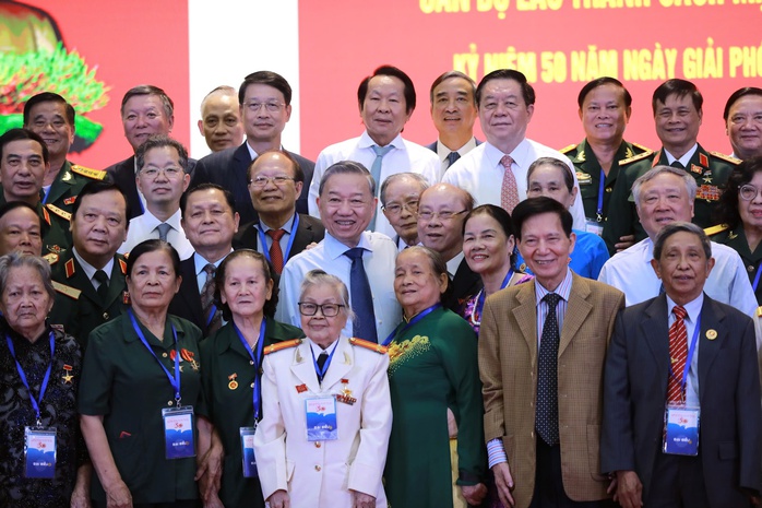 Tổng Bí thư Tô Lâm: Theo dự kiến ban đầu, cả nước có khoảng 34 tỉnh, thành phố- Ảnh 2. Tổng Bí thư Tô Lâm: Theo dự kiến ban đầu, cả nước có khoảng 34 tỉnh, thành phố- Ảnh 2.
