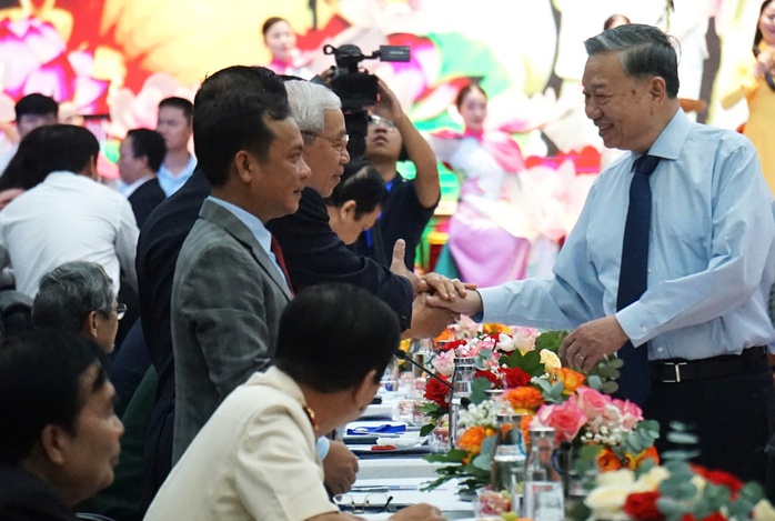 Tổng Bí thư Tô Lâm: Theo dự kiến ban đầu, cả nước có khoảng 34 tỉnh, thành phố- Ảnh 1. Tổng Bí thư Tô Lâm: Theo dự kiến ban đầu, cả nước có khoảng 34 tỉnh, thành phố- Ảnh 1.