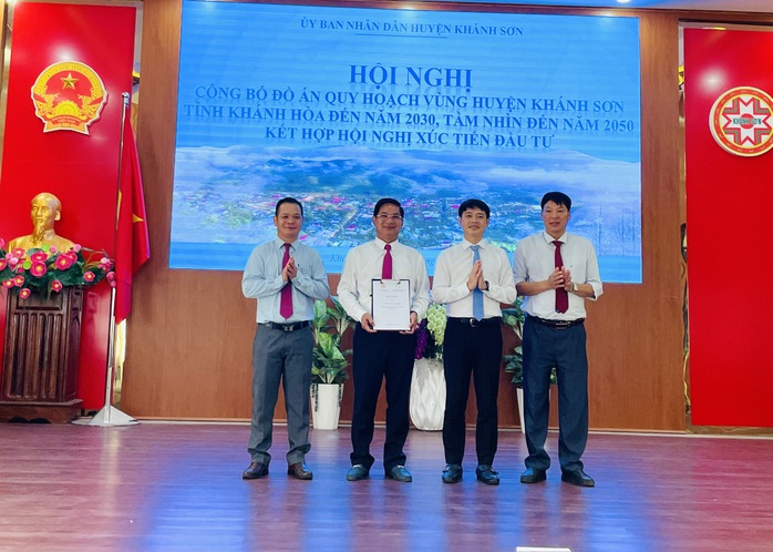 Tiểu đô thị sinh thái Khánh Sơn công bố quy hoạch, xúc tiến đầu tư- Ảnh 1. Tiểu đô thị sinh thái Khánh Sơn công bố quy hoạch, xúc tiến đầu tư- Ảnh 1.