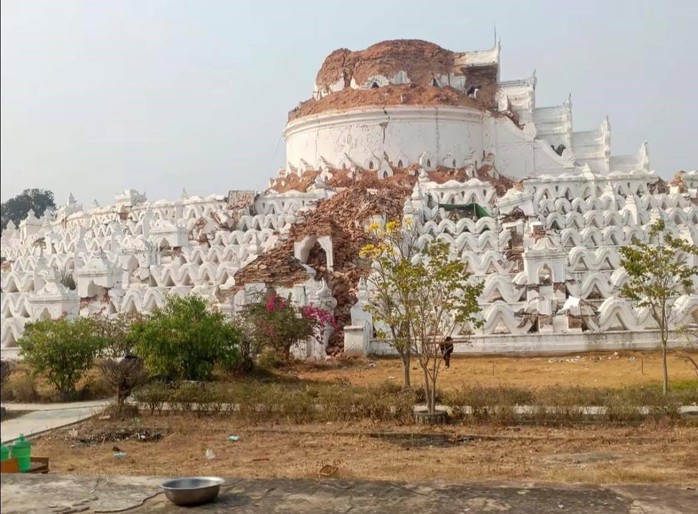 Động đất phá hủy rất nhiều công trình tôn giáo, kiến trúc lâu đời ở Myanmar. Ảnh: MFP Động đất phá hủy rất nhiều công trình tôn giáo, kiến trúc lâu đời ở Myanmar. Ảnh: MFP
