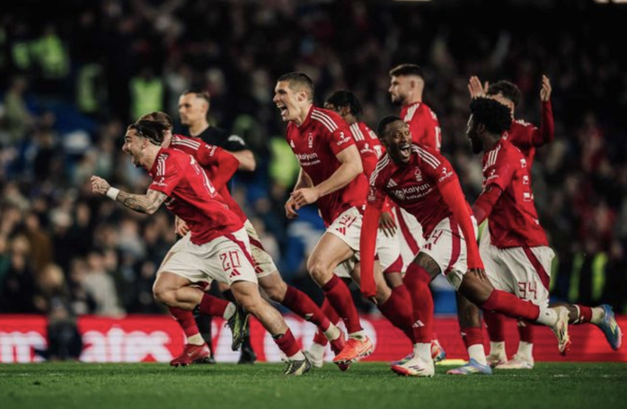 Thắng luân lưu Brighton, Nottingham Forest giật vé bán kết FA Cup sau 34 năm- Ảnh 4. Thắng luân lưu Brighton, Nottingham Forest giật vé bán kết FA Cup sau 34 năm- Ảnh 4.