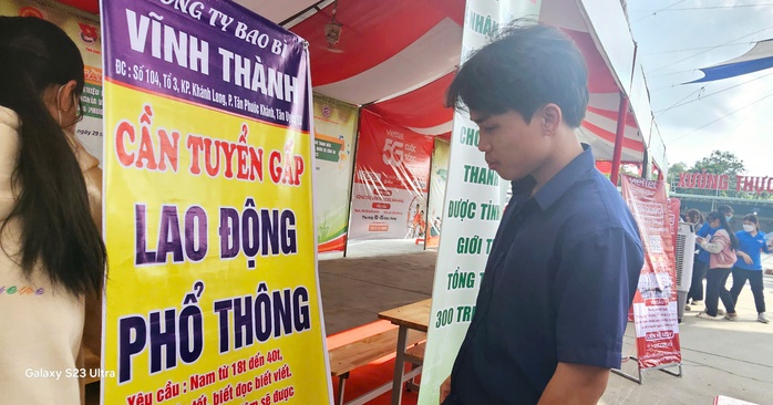Hình ảnh về ngày hội giới thiệu việc làm tại Bình Dương- Ảnh 6.