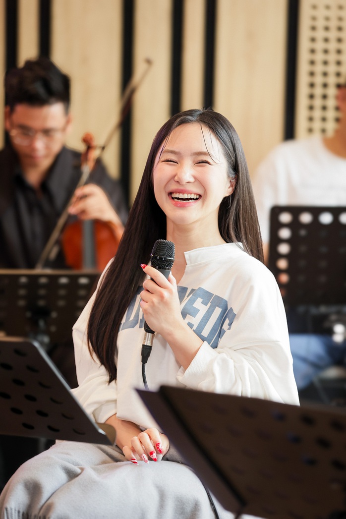 "Ngày cưới" của Hương Tràm và Anh Tú- Ảnh 1. "Ngày cưới" của Hương Tràm và Anh Tú- Ảnh 1.