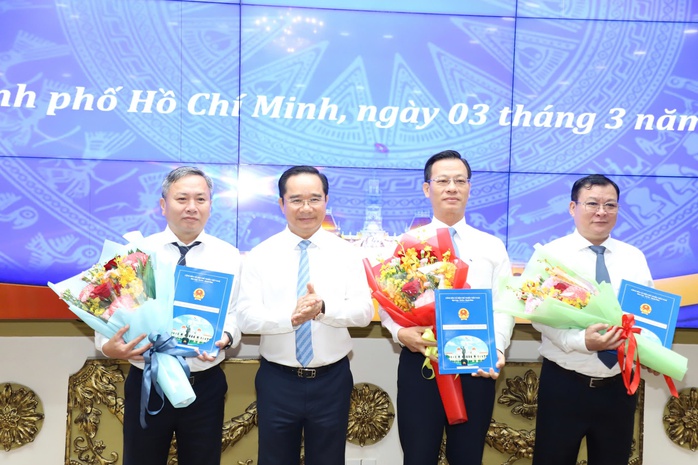 UBND TP HCM bổ nhiệm nhiều lãnh đạo ban quản lý sau sắp xếp- Ảnh 1.