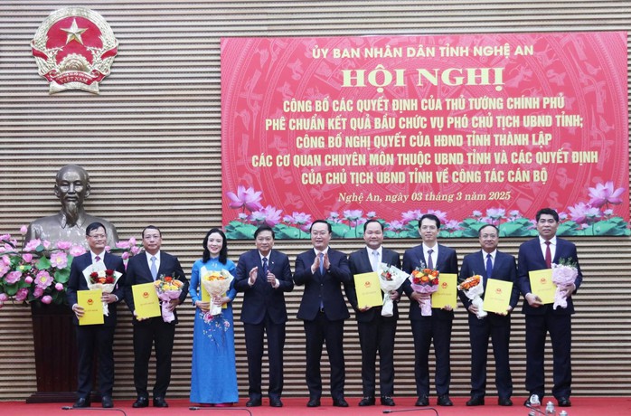 Thủ tướng phê chuẩn 2 Phó Chủ tịch tỉnh Nghệ An- Ảnh 3. Thủ tướng phê chuẩn 2 Phó Chủ tịch tỉnh Nghệ An- Ảnh 3.