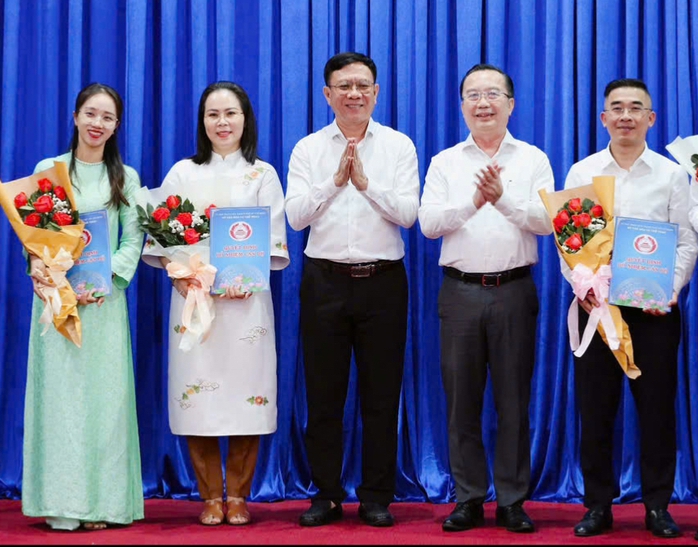 Sở Văn hóa và Thể thao TP HCM công bố nhân sự sau sắp xếp- Ảnh 1. Sở Văn hóa và Thể thao TP HCM công bố nhân sự sau sắp xếp- Ảnh 1.