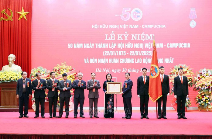 Tình đoàn kết Việt Nam - Campuchia là tài sản quý báu- Ảnh 1. Tình đoàn kết Việt Nam - Campuchia là tài sản quý báu- Ảnh 1.