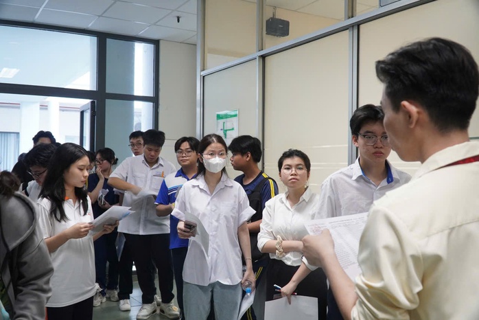 Quy đổi điểm xét tuyển phải đơn giản, dễ hiểu- Ảnh 1. Quy đổi điểm xét tuyển phải đơn giản, dễ hiểu- Ảnh 1.