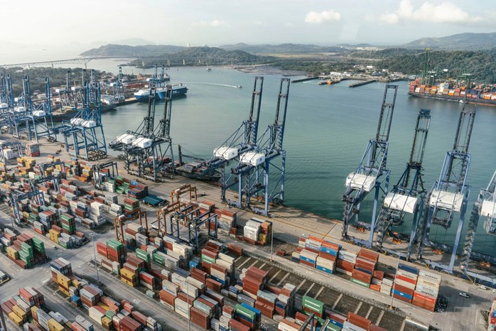 Cảng Balboa tại lối vào Thái Bình Dương của kênh đào Panama. Ảnh: BLOOMBERG Cảng Balboa tại lối vào Thái Bình Dương của kênh đào Panama. Ảnh: BLOOMBERG