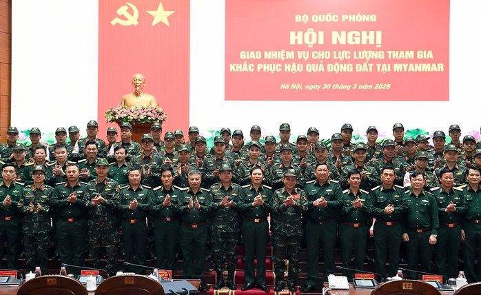 Lực lượng quân đội tham gia khắc phục hậu quả động đất tại Myanmar lên đường- Ảnh 8. Lực lượng quân đội tham gia khắc phục hậu quả động đất tại Myanmar lên đường- Ảnh 8.