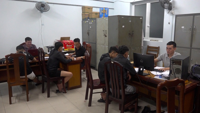 Triệu tập 80 đối tượng của 2 nhóm hỗn chiến trên Quốc lộ 1- Ảnh 2.