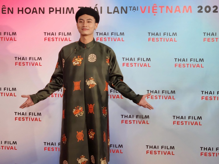 NSƯT Kim Tuyến và dàn sao Việt khuấy động thảm đỏ LHP Thái- Ảnh 10. NSƯT Kim Tuyến và dàn sao Việt khuấy động thảm đỏ LHP Thái- Ảnh 10.