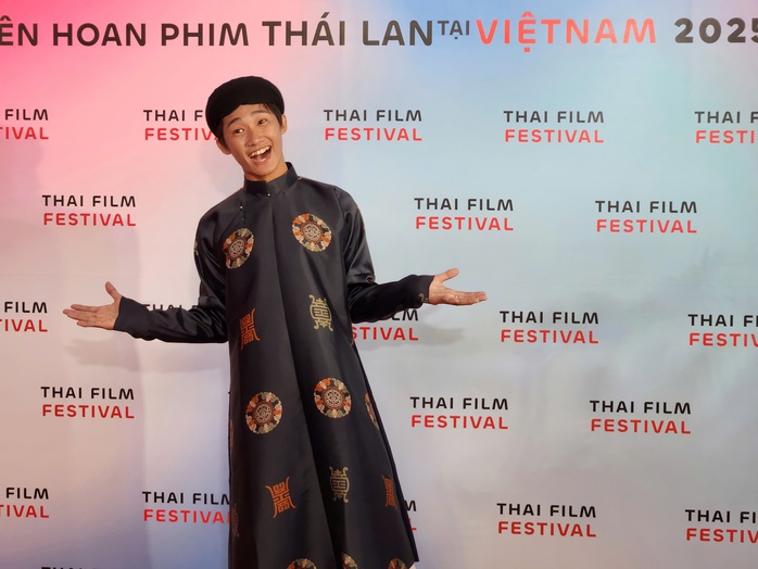 NSƯT Kim Tuyến và dàn sao Việt khuấy động thảm đỏ LHP Thái- Ảnh 6. NSƯT Kim Tuyến và dàn sao Việt khuấy động thảm đỏ LHP Thái- Ảnh 6.