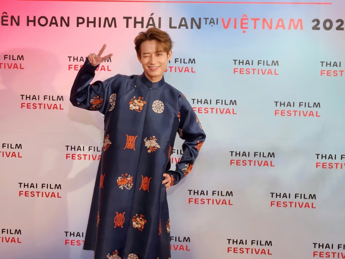 NSƯT Kim Tuyến và dàn sao Việt khuấy động thảm đỏ LHP Thái- Ảnh 7. NSƯT Kim Tuyến và dàn sao Việt khuấy động thảm đỏ LHP Thái- Ảnh 7.