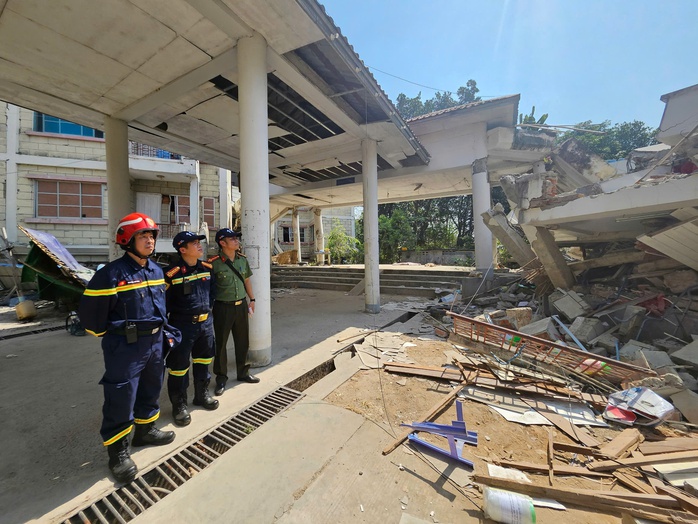 VIDEO: Đoàn cứu hộ Việt Nam xác định nhiều vị trí nạn nhân động đất tại Myanmar- Ảnh 2.