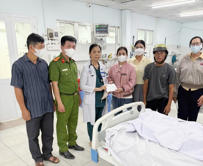 Bác sĩ vạch trần tội ác của người cha dượng quê An Giang- Ảnh 3. Bác sĩ vạch trần tội ác của người cha dượng quê An Giang- Ảnh 3.