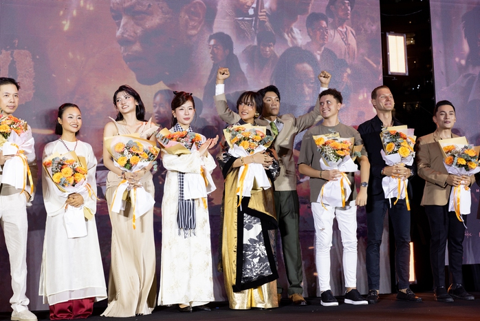 NSND Mỹ Uyên, NSƯT Hạnh Thúy… mừng cho Thái Hòa, Quang Tuấn- Ảnh 15. NSND Mỹ Uyên, NSƯT Hạnh Thúy… mừng cho Thái Hòa, Quang Tuấn- Ảnh 15.