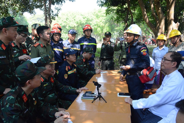 Video: Đội cứu hộ Việt Nam xác định 2 vị trí nghi có nạn nhân động đất tại Myanmar- Ảnh 7. Video: Đội cứu hộ Việt Nam xác định 2 vị trí nghi có nạn nhân động đất tại Myanmar- Ảnh 7.