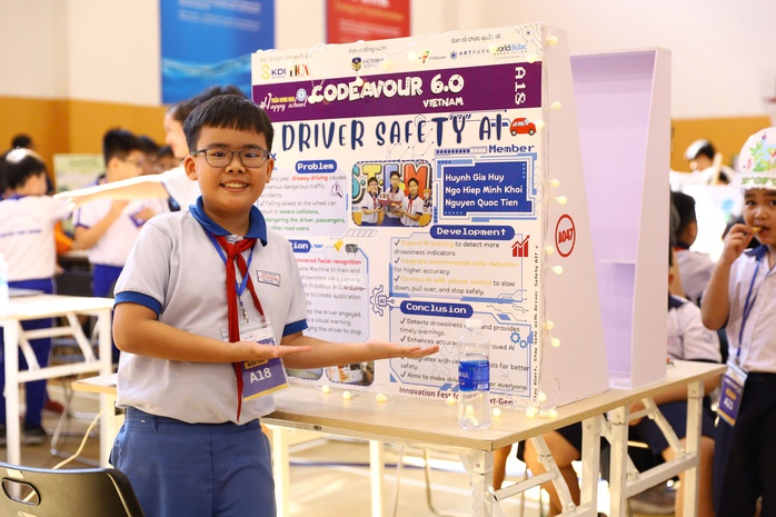 Bất ngờ: Học sinh tiểu học ứng dụng AI phát hiện tài xế buồn ngủ- Ảnh 2. Bất ngờ: Học sinh tiểu học ứng dụng AI phát hiện tài xế buồn ngủ- Ảnh 2.