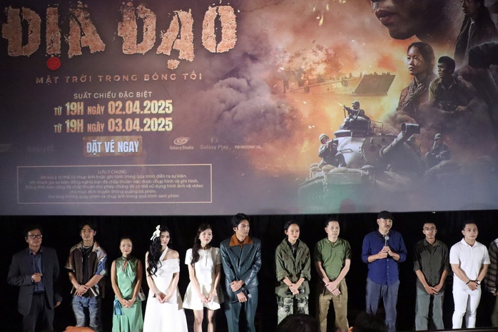 Diễn viên Thái Hòa: "Giá như đừng có chiến tranh..."- Ảnh 1. Diễn viên Thái Hòa: "Giá như đừng có chiến tranh..."- Ảnh 1.