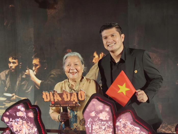 NSND Mỹ Uyên, NSƯT Hạnh Thúy… mừng cho Thái Hòa, Quang Tuấn- Ảnh 7. NSND Mỹ Uyên, NSƯT Hạnh Thúy… mừng cho Thái Hòa, Quang Tuấn- Ảnh 7.