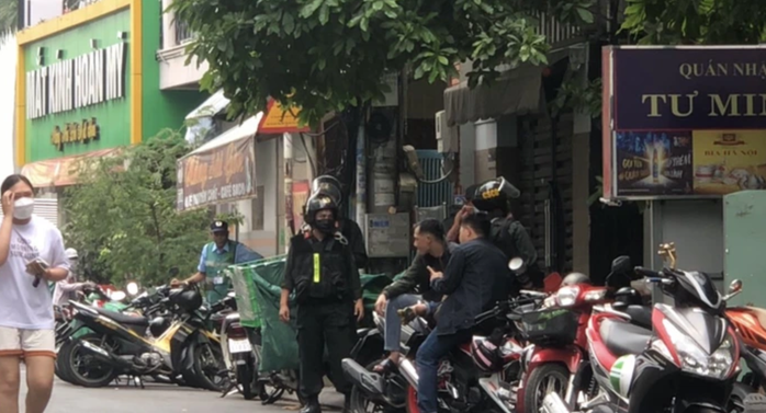 Những vụ việc khiến dư luận rùng mình do "giỡn mặt với quan tài"- Ảnh 4.