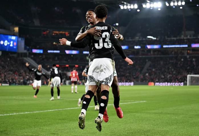 Thắng "hủy diệt" PSV 7-1, Arsenal mơ vé sớm tứ kết Champions League- Ảnh 3. Thắng "hủy diệt" PSV 7-1, Arsenal mơ vé sớm tứ kết Champions League- Ảnh 3.