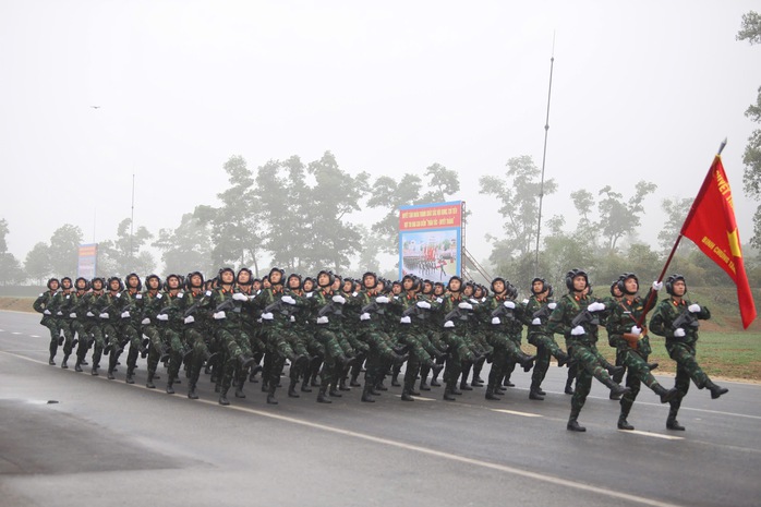 VIDEO: Hợp luyện diễu binh kỷ niệm 50 năm Ngày giải phóng miền Nam, thống nhất đất nước- Ảnh 7. VIDEO: Hợp luyện diễu binh kỷ niệm 50 năm Ngày giải phóng miền Nam, thống nhất đất nước- Ảnh 7.