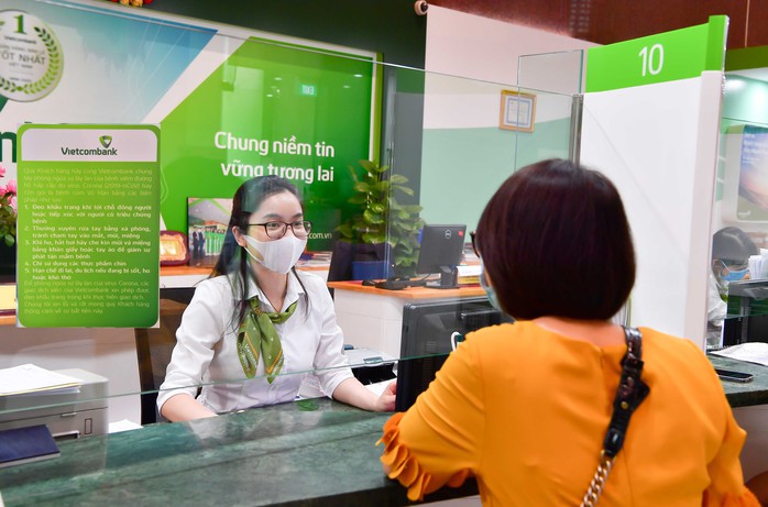 Ngân hàng phát hành hàng tỉ cổ phiếu tăng vốn- Ảnh 1. Ngân hàng phát hành hàng tỉ cổ phiếu tăng vốn- Ảnh 1.