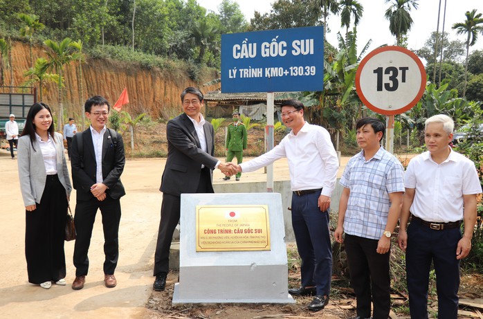 Nhật Bản tài trợ hơn 80 tỉ đồng rà phá bom mìn, xây trường, hỗ trợ đổi mới sáng tạo- Ảnh 9. Nhật Bản tài trợ hơn 80 tỉ đồng rà phá bom mìn, xây trường, hỗ trợ đổi mới sáng tạo- Ảnh 9.