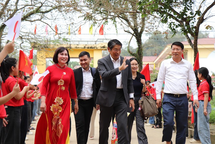 Nhật Bản tài trợ hơn 80 tỉ đồng rà phá bom mìn, xây trường, hỗ trợ đổi mới sáng tạo- Ảnh 6. Nhật Bản tài trợ hơn 80 tỉ đồng rà phá bom mìn, xây trường, hỗ trợ đổi mới sáng tạo- Ảnh 6.