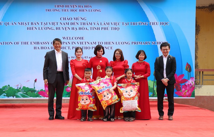 Nhật Bản tài trợ hơn 80 tỉ đồng rà phá bom mìn, xây trường, hỗ trợ đổi mới sáng tạo- Ảnh 8. Nhật Bản tài trợ hơn 80 tỉ đồng rà phá bom mìn, xây trường, hỗ trợ đổi mới sáng tạo- Ảnh 8.