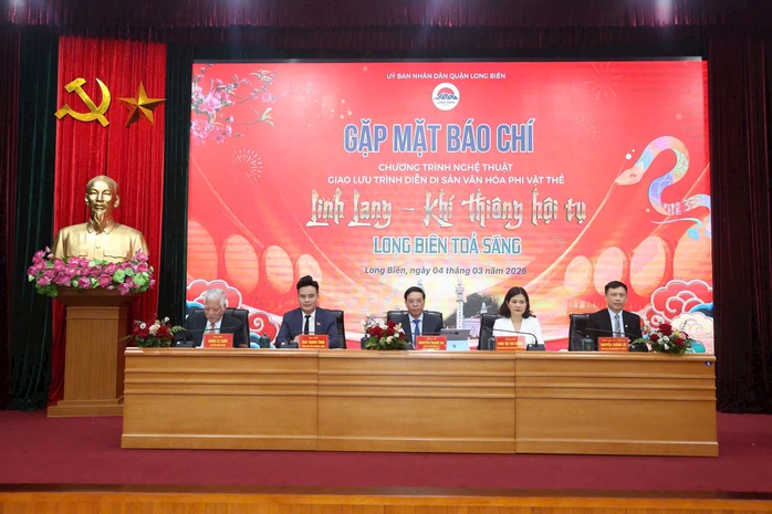 Tôn vinh tinh thần quật cường qua chương trình "Linh Lang - Khí thiêng hội tụ"- Ảnh 1. Tôn vinh tinh thần quật cường qua chương trình "Linh Lang - Khí thiêng hội tụ"- Ảnh 1.