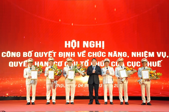 Bỏ mô hình Tổng cục Thuế, toàn ngành giảm 1.033 đầu mối sau tinh gọn bộ máy- Ảnh 1. Bỏ mô hình Tổng cục Thuế, toàn ngành giảm 1.033 đầu mối sau tinh gọn bộ máy- Ảnh 1.