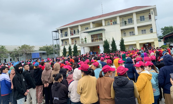 Thêm 1 công ty ở Thanh Hóa có hàng ngàn công nhân ngưng việc tập thể- Ảnh 1. Thêm 1 công ty ở Thanh Hóa có hàng ngàn công nhân ngưng việc tập thể- Ảnh 1.