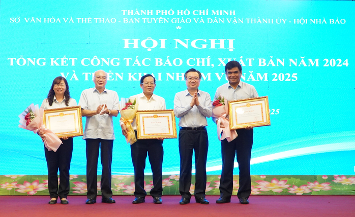 Báo chí góp phần lan toả tinh thần năng động, sáng tạo, nghĩa tình của TP HCM- Ảnh 2. Báo chí góp phần lan toả tinh thần năng động, sáng tạo, nghĩa tình của TP HCM- Ảnh 2.