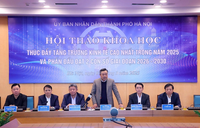 Chủ tịch Hà Nội Trần Sỹ Thanh: Quyết tâm đạt mục tiêu tăng trưởng 8% trong năm 2025- Ảnh 1. Chủ tịch Hà Nội Trần Sỹ Thanh: Quyết tâm đạt mục tiêu tăng trưởng 8% trong năm 2025- Ảnh 1.