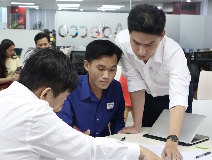 Nhảy việc thời nay: "Ván cược" cuộc đời hay bước tiến sự nghiệp?- Ảnh 2. Nhảy việc thời nay: "Ván cược" cuộc đời hay bước tiến sự nghiệp?- Ảnh 2.