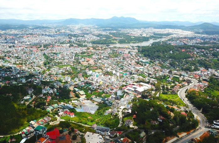 Nhiều đề xuất để kết nối giao thông cho tỉnh Lâm Đồng sau sáp nhập- Ảnh 1. Nhiều đề xuất để kết nối giao thông cho tỉnh Lâm Đồng sau sáp nhập- Ảnh 1.