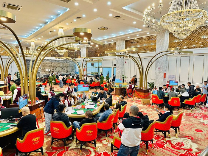 69 người Trung Quốc tham gia đường dây đánh bạc 720 tỉ đồng- Ảnh 2. 69 người Trung Quốc tham gia đường dây đánh bạc 720 tỉ đồng- Ảnh 2.